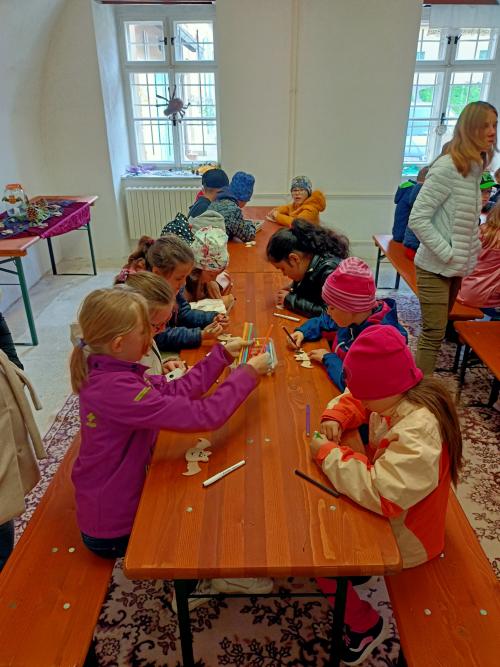 Čechy pod Kosířem - čarodějnice na zámku 